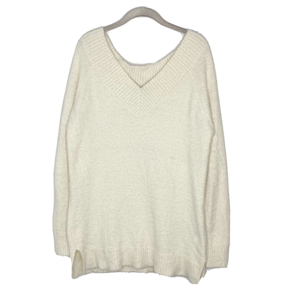 Boston Proper Women’s V Neck Ivory Fuzzy Soft Long Oversized Sweater Size M